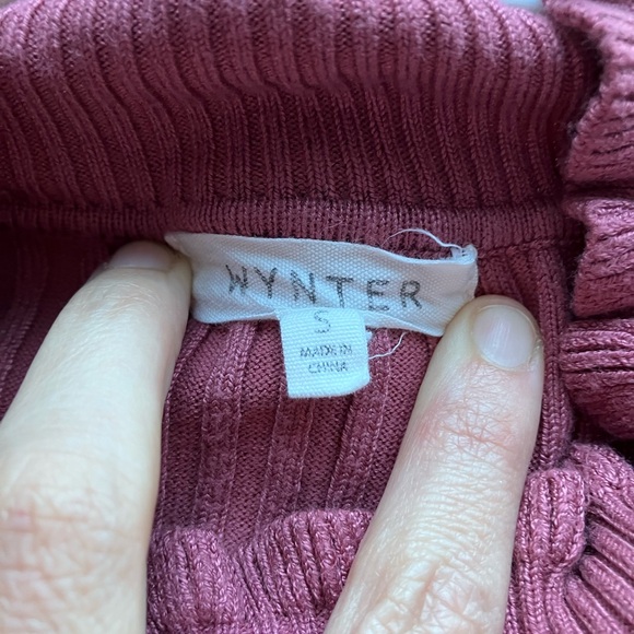 Wynter Jaxie Mock Neck Sweater - Stitchfix - Picture 3 of 3